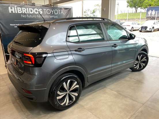 VOLKSWAGEN-T-CROSS-2023