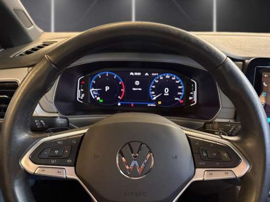 VOLKSWAGEN-T-CROSS-2024