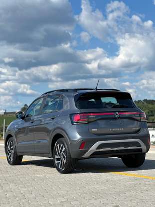 VOLKSWAGEN-T-CROSS-2025