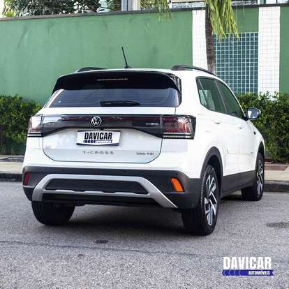 VOLKSWAGEN-T-CROSS-2024