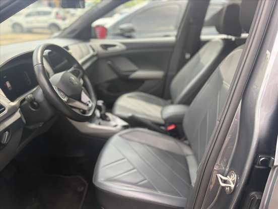 VOLKSWAGEN-T-CROSS-2024