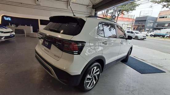 VOLKSWAGEN-T-CROSS-2025