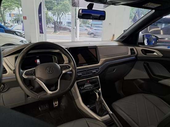 VOLKSWAGEN-T-CROSS-2025