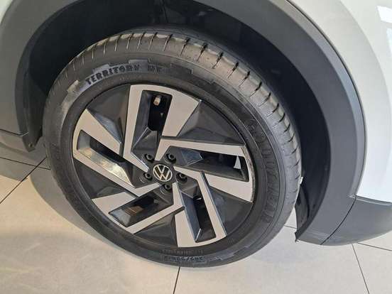 VOLKSWAGEN-T-CROSS-2025