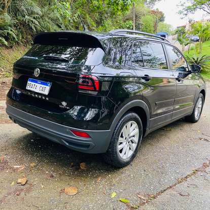 VOLKSWAGEN-T-CROSS-2020