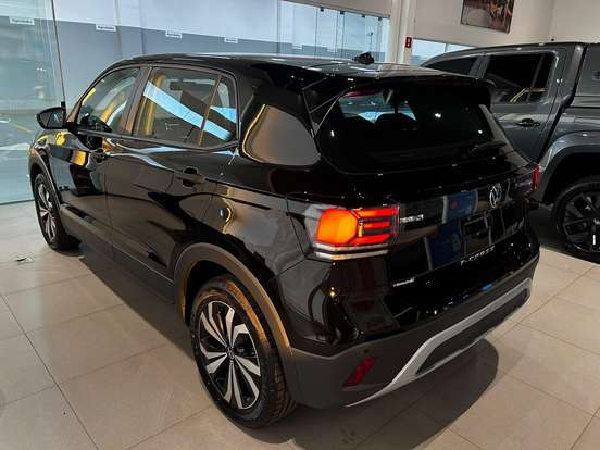 VOLKSWAGEN-T-CROSS-2026