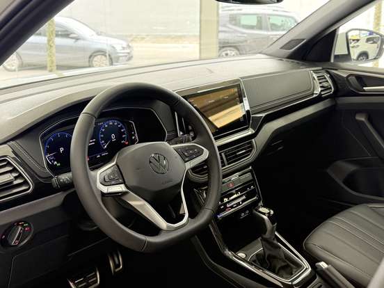 VOLKSWAGEN-T-CROSS-2026