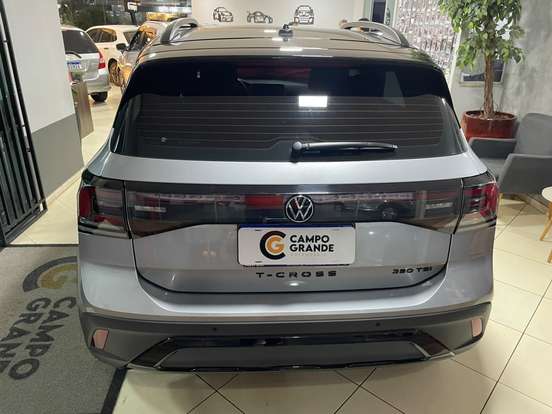VOLKSWAGEN-T-CROSS-2024