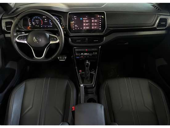 VOLKSWAGEN-T-CROSS-2024