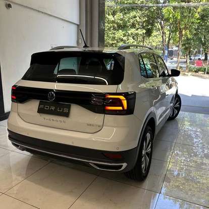 VOLKSWAGEN-T-CROSS-2024