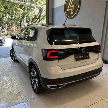 VOLKSWAGEN-T-CROSS-2024