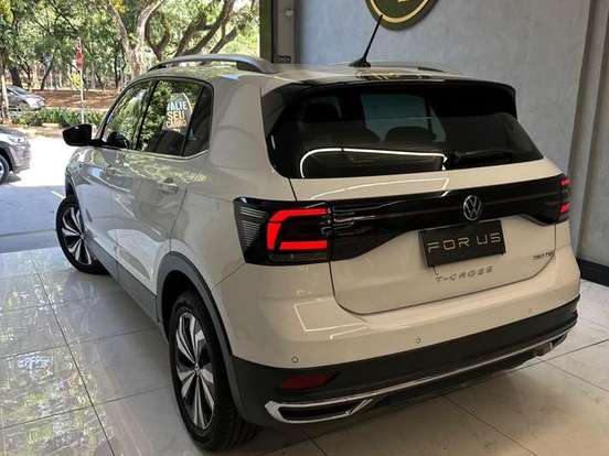 VOLKSWAGEN-T-CROSS-1.4 250 TSI TOTAL FLEX HIGHLINE AUTOMÁTICO VOLKSWAGEN-T-CROSS-2024