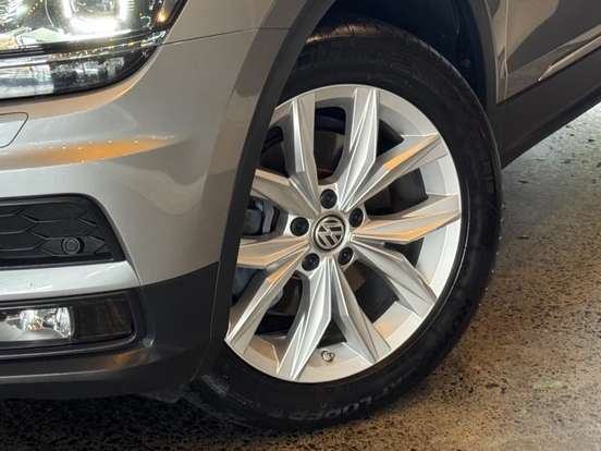 VOLKSWAGEN-TIGUAN-2019