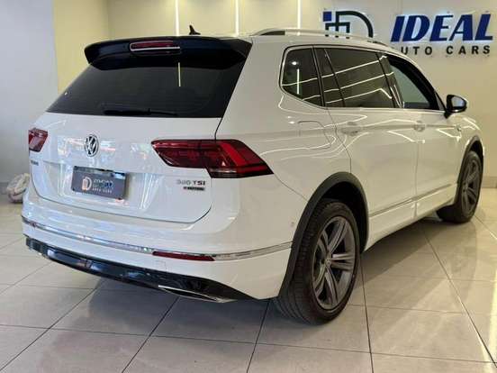 VOLKSWAGEN-TIGUAN-2018