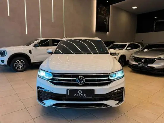 VOLKSWAGEN-TIGUAN-2023