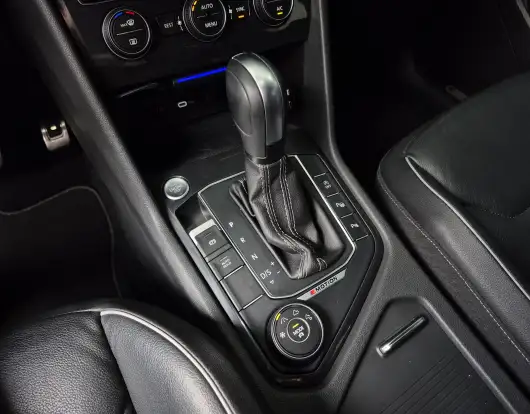 VOLKSWAGEN-TIGUAN-2020