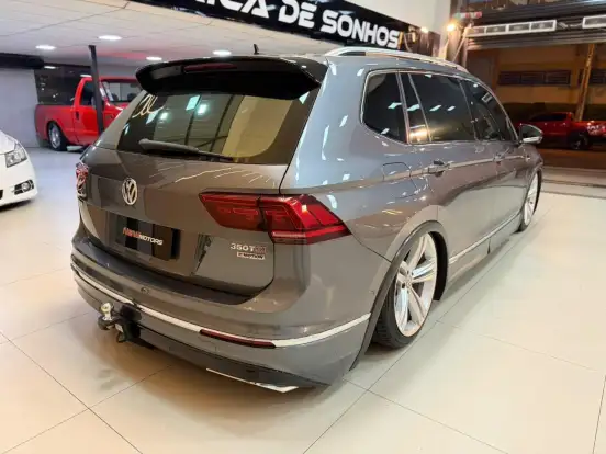 VOLKSWAGEN-TIGUAN-2018