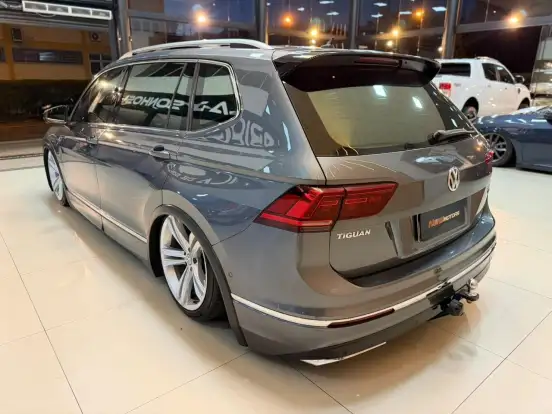 VOLKSWAGEN-TIGUAN-2018