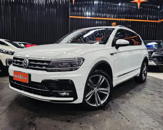 VOLKSWAGEN-TIGUAN-2020