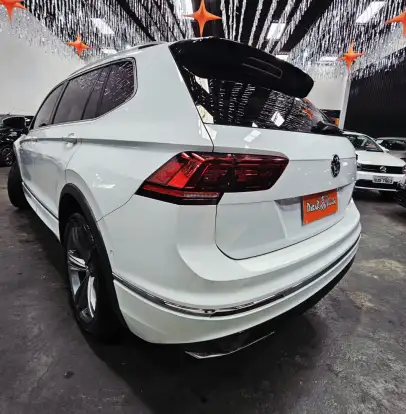 VOLKSWAGEN-TIGUAN-2020