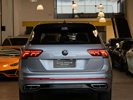 VOLKSWAGEN-TIGUAN-2.0 300 TSI GASOLINA ALLSPACE R-LINE AUTOMÁTICO VOLKSWAGEN-TIGUAN-2023