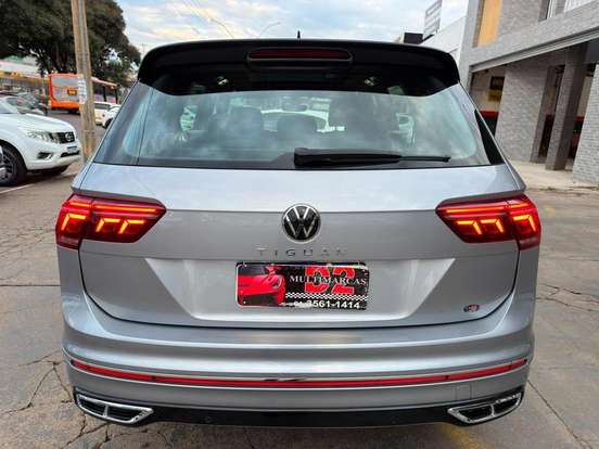 VOLKSWAGEN-TIGUAN-2023