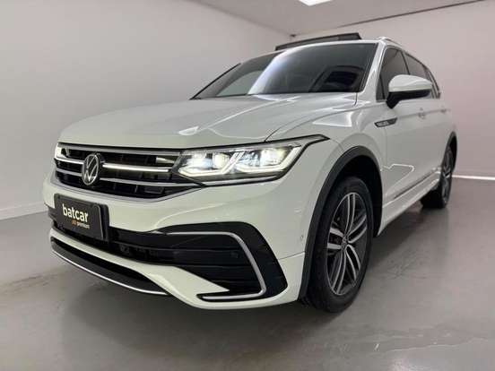 VOLKSWAGEN-TIGUAN-2.0 300 TSI GASOLINA ALLSPACE R-LINE AUTOMÁTICO VOLKSWAGEN-TIGUAN-2024