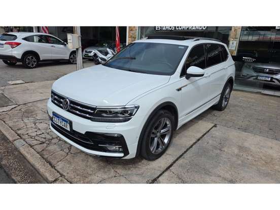 VOLKSWAGEN-TIGUAN-2020