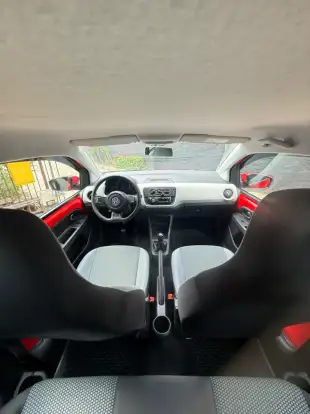 VOLKSWAGEN-UP-2014