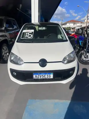 VOLKSWAGEN-UP-2015