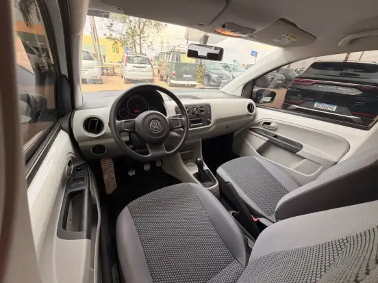 VOLKSWAGEN-UP-1.0 TSI MOVE UP 12V FLEX 4P MANUAL VOLKSWAGEN-UP-2015