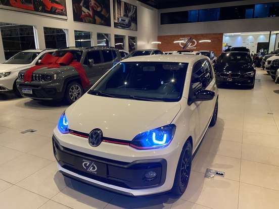 VOLKSWAGEN-UP-2019
