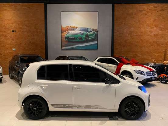 VOLKSWAGEN-UP-1.0 170 TSI TOTAL FLEX CONNECT 4P MANUAL VOLKSWAGEN-UP-2019