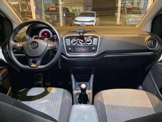 VOLKSWAGEN-UP-1.0 170 TSI TOTAL FLEX CONNECT 4P MANUAL VOLKSWAGEN-UP-2019
