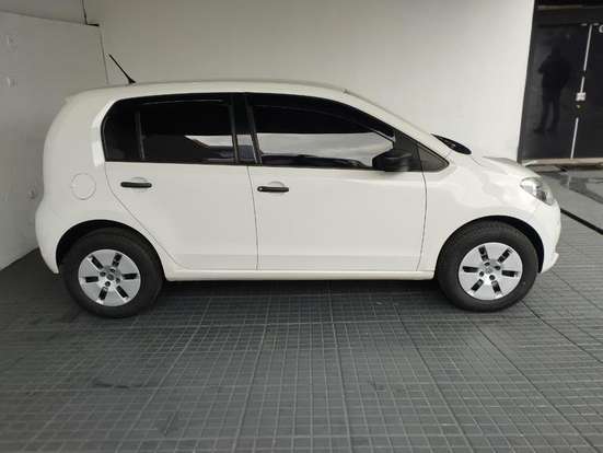 VOLKSWAGEN-UP-2017