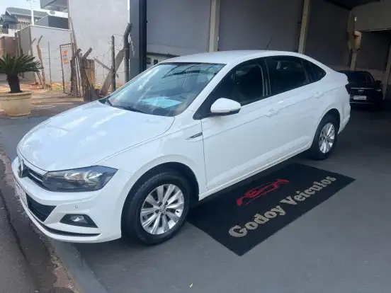 VOLKSWAGEN-VIRTUS-2018