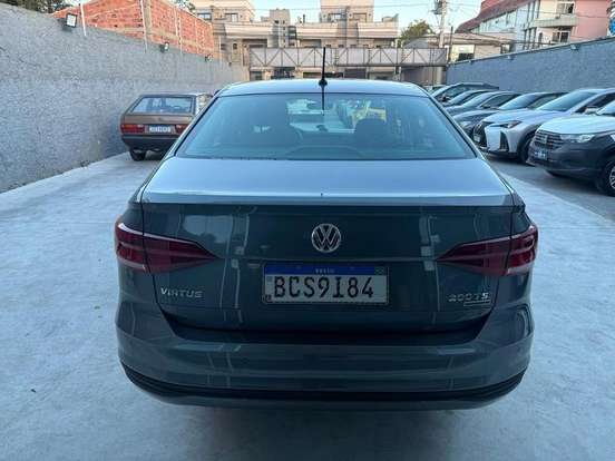 VOLKSWAGEN-VIRTUS-2018