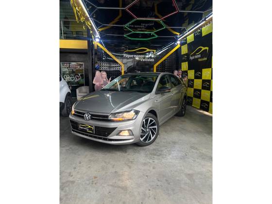 VOLKSWAGEN VIRTUS 1.0 200 TSI HIGHLINE AUTOMÁTICO