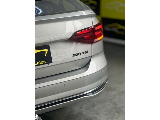 VOLKSWAGEN-VIRTUS-1.0 200 TSI HIGHLINE AUTOMÁTICO VOLKSWAGEN-VIRTUS-2021