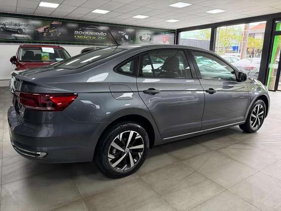 VOLKSWAGEN-VIRTUS-1.0 200 TSI HIGHLINE AUTOMÁTICO VOLKSWAGEN-VIRTUS-2017