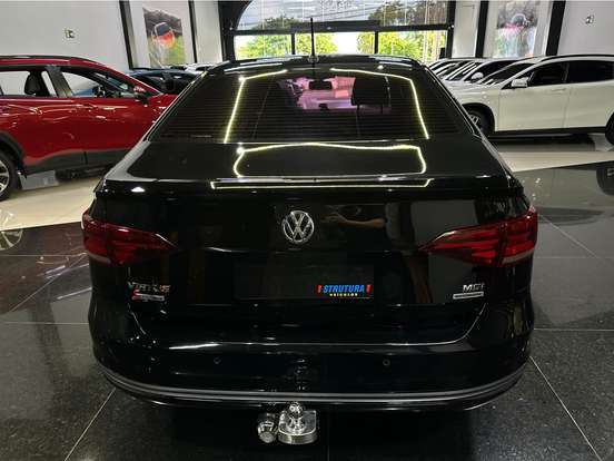 VOLKSWAGEN-VIRTUS-2018
