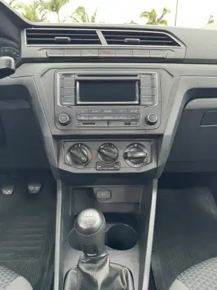 VOLKSWAGEN-VOYAGE-2022