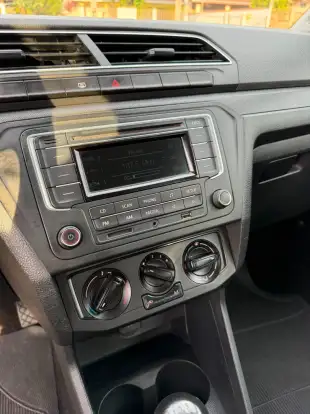 VOLKSWAGEN-VOYAGE-2022
