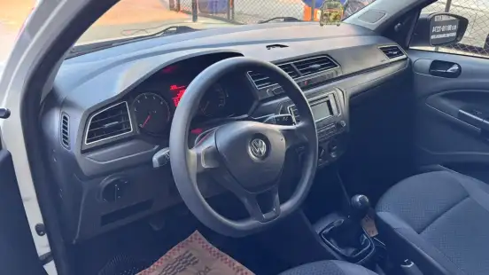 VOLKSWAGEN-VOYAGE-2019