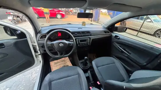 VOLKSWAGEN-VOYAGE-2019