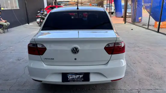 VOLKSWAGEN-VOYAGE-2019