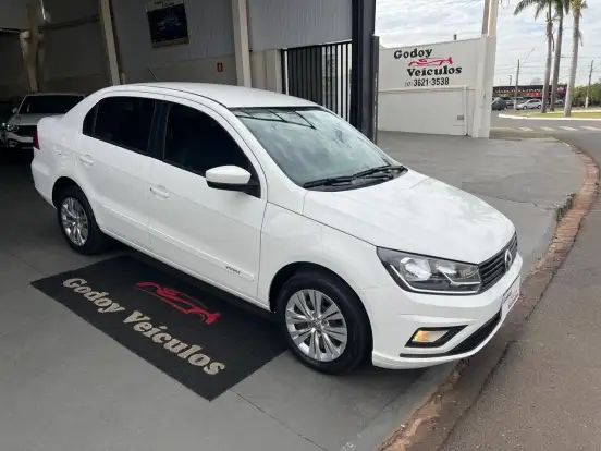 VOLKSWAGEN-VOYAGE-2021