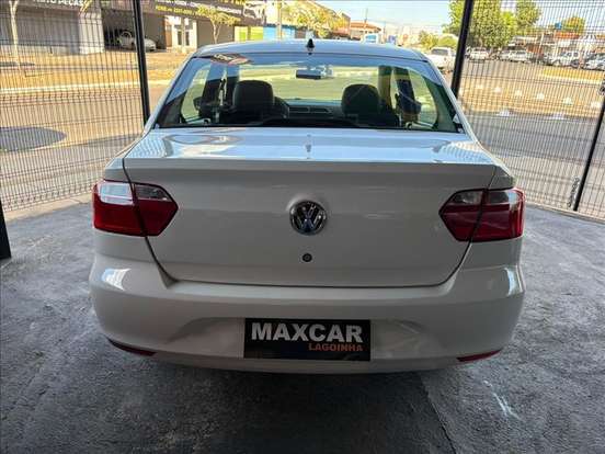VOLKSWAGEN-VOYAGE-2022