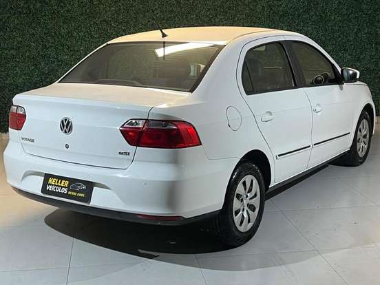 VOLKSWAGEN-VOYAGE-1.0 MI 8V FLEX 4P MANUAL VOLKSWAGEN-VOYAGE-2014