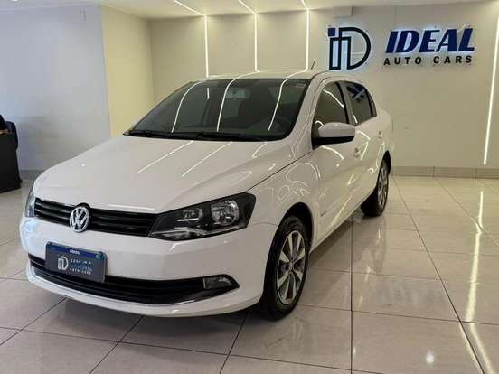 VOLKSWAGEN-VOYAGE-2013